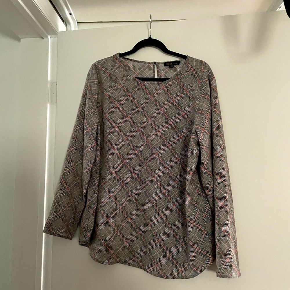 Women’s long sleeve blouse